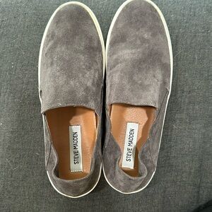 Steve Madden Suede Slip On